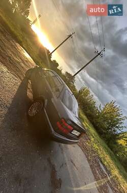 Седан Volkswagen Passat 1994 в Харькове