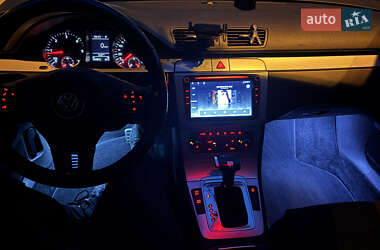 Универсал Volkswagen Passat 2010 в 