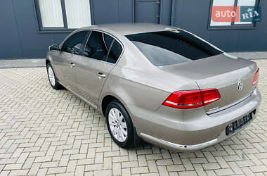 Седан Volkswagen Passat 2011 в 