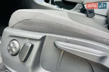 Седан Volkswagen Passat 2011 в 