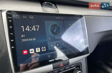 Седан Volkswagen Passat 2011 в 