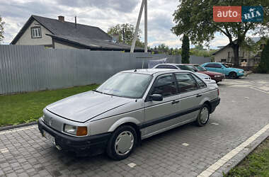 Седан Volkswagen Passat 1989 в Чернівцях