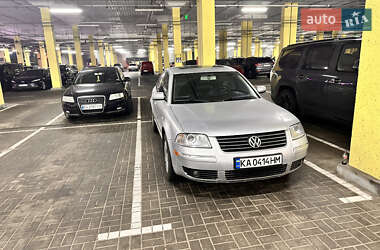 Седан Volkswagen Passat 2001 в Києві