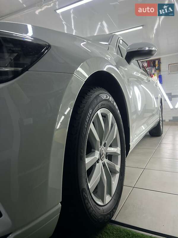 Универсал Volkswagen Passat 2019 в Николаеве