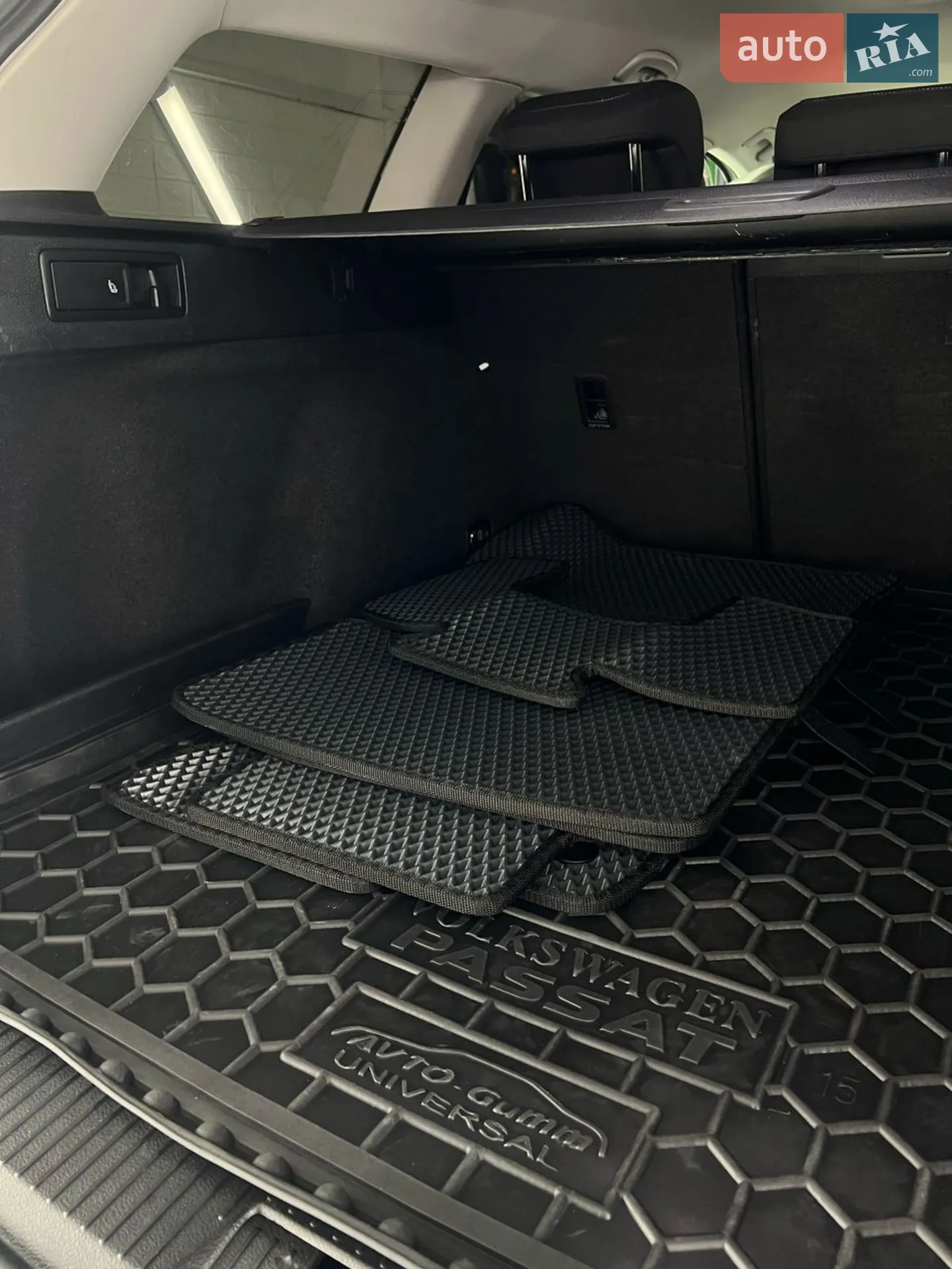2019 Volkswagen Passat - мініатюра 12