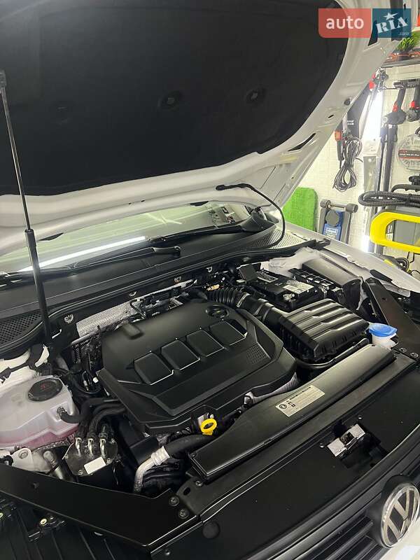 Универсал Volkswagen Passat 2019 в Николаеве