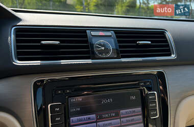 Седан Volkswagen Passat 2013 в 