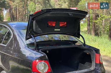 Седан Volkswagen Passat 2006 в 
