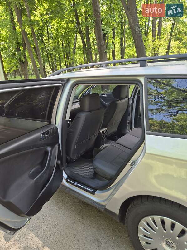 Универсал Volkswagen Passat 2006 в Киеве