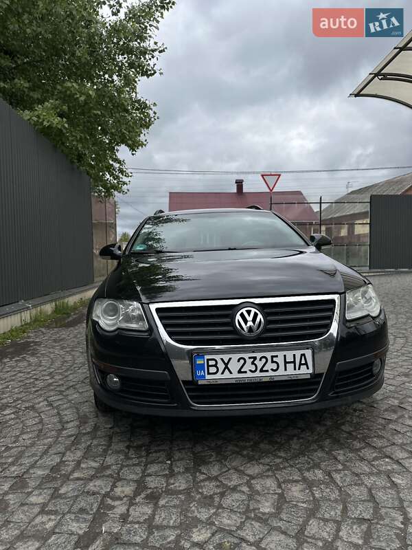 Универсал Volkswagen Passat 2009 в Хмельницком