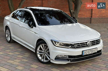 Седан Volkswagen Passat 2016 в Мукачево