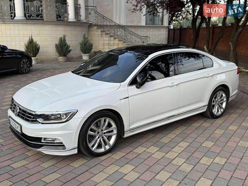 Седан Volkswagen Passat 2016 в Мукачево