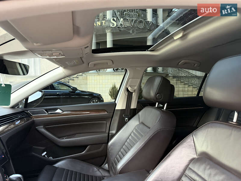 Седан Volkswagen Passat 2016 в Мукачево