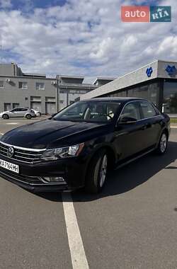 Седан Volkswagen Passat 2017 в 