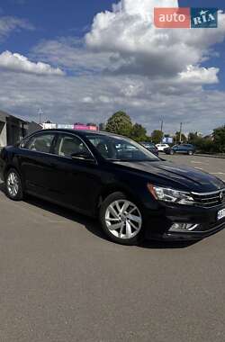 Седан Volkswagen Passat 2017 в 
