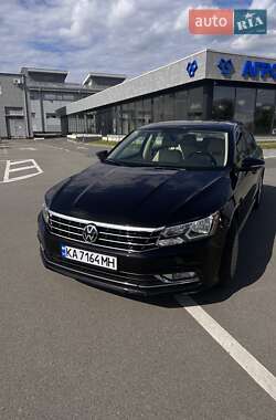 Седан Volkswagen Passat 2017 в 