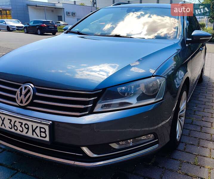 Універсал Volkswagen Passat 2013 в Львові