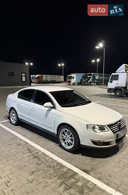 Седан Volkswagen Passat 2010 в 