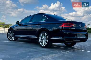 Седан Volkswagen Passat 2018 в 