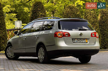 Универсал Volkswagen Passat 2010 в 