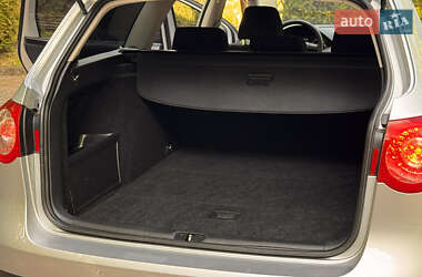 Универсал Volkswagen Passat 2010 в 