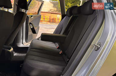 Универсал Volkswagen Passat 2010 в 