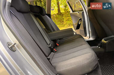 Универсал Volkswagen Passat 2010 в 