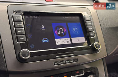 Универсал Volkswagen Passat 2010 в 