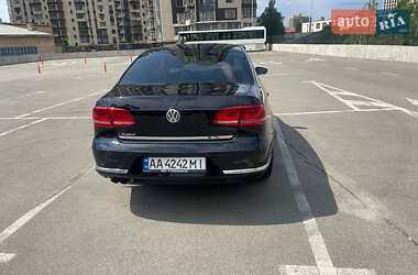Седан Volkswagen Passat 2012 в 