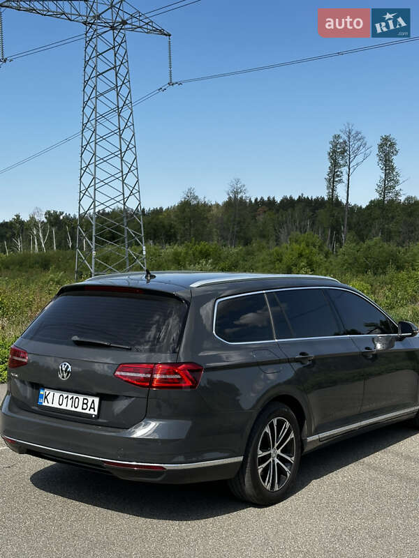 Универсал Volkswagen Passat 2019 в Киеве