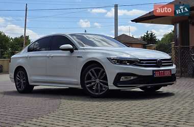 Седан Volkswagen Passat 2019 в Мукачево