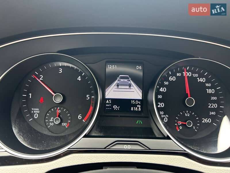 Седан Volkswagen Passat 2020 в Львове