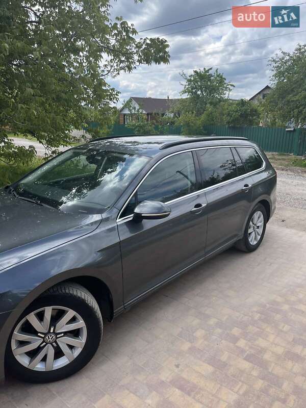 Универсал Volkswagen Passat 2016 в Виннице