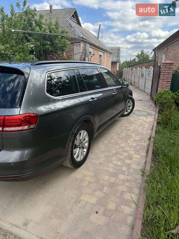 Универсал Volkswagen Passat 2016 в Виннице