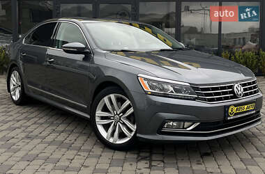 Седан Volkswagen Passat 2016 в Мукачево