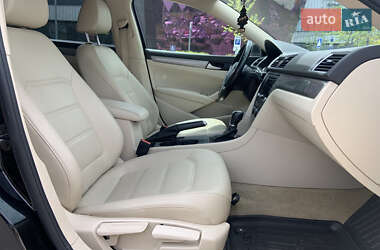 Седан Volkswagen Passat 2015 в 