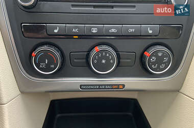 Седан Volkswagen Passat 2015 в 