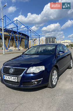 Седан Volkswagen Passat 2005 в Харькове