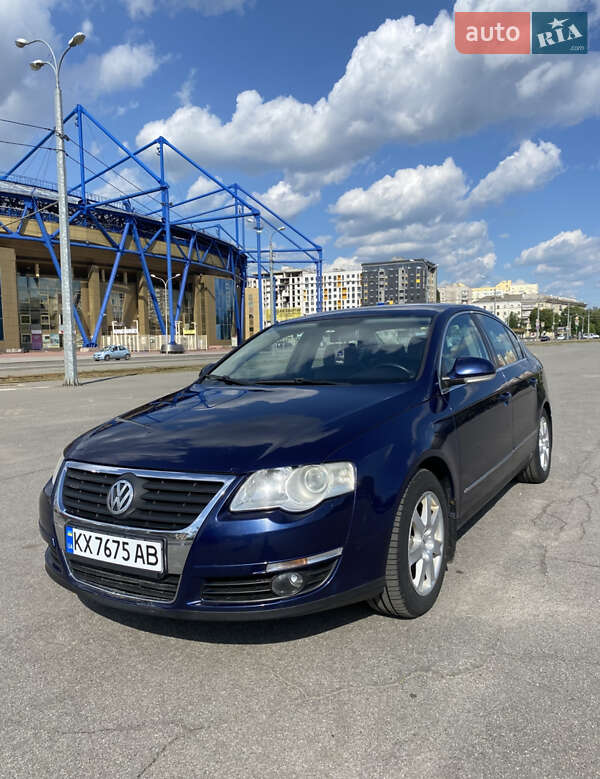 Седан Volkswagen Passat 2005 в 