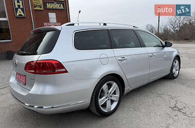 Універсал Volkswagen Passat 2012 в 