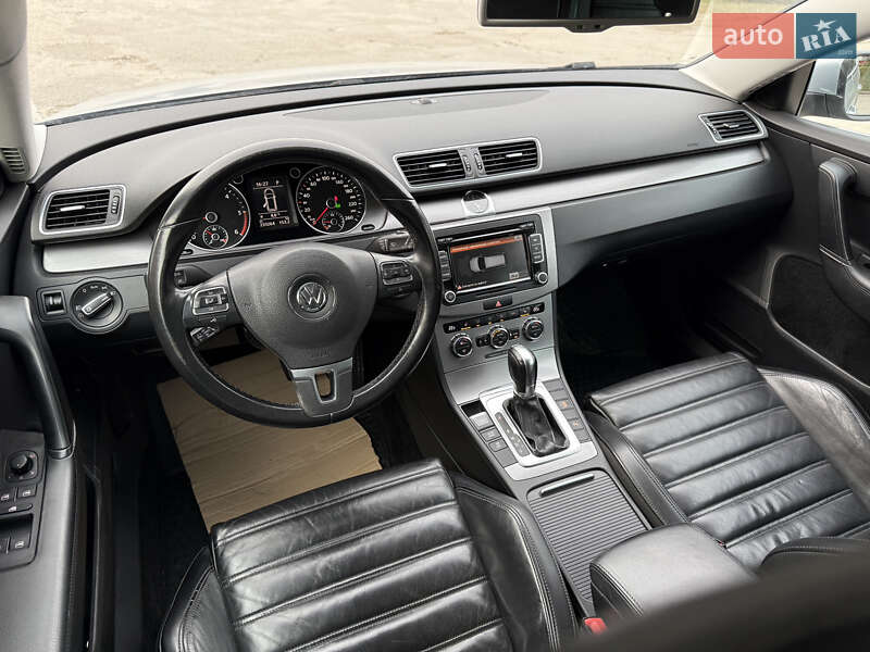 Універсал Volkswagen Passat 2012 в Кременці