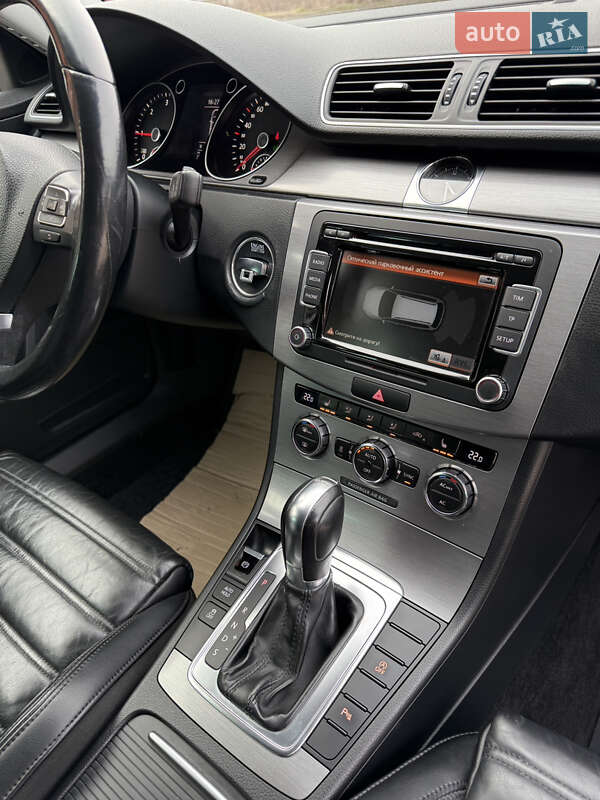 Універсал Volkswagen Passat 2012 в Кременці