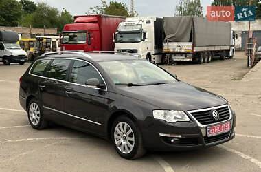 Универсал Volkswagen Passat 2010 в Луцке