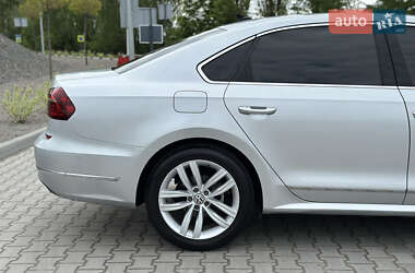 Седан Volkswagen Passat 2017 в 