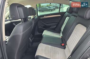 Седан Volkswagen Passat 2016 в 