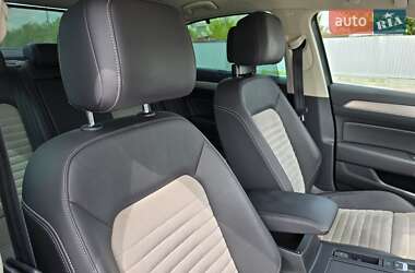 Седан Volkswagen Passat 2016 в 