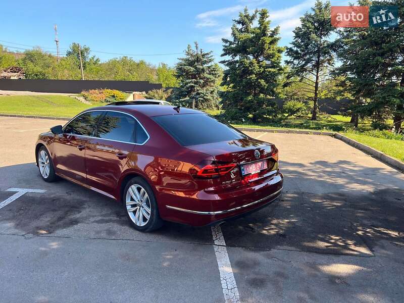 Седан Volkswagen Passat 2018 в Кривом Роге