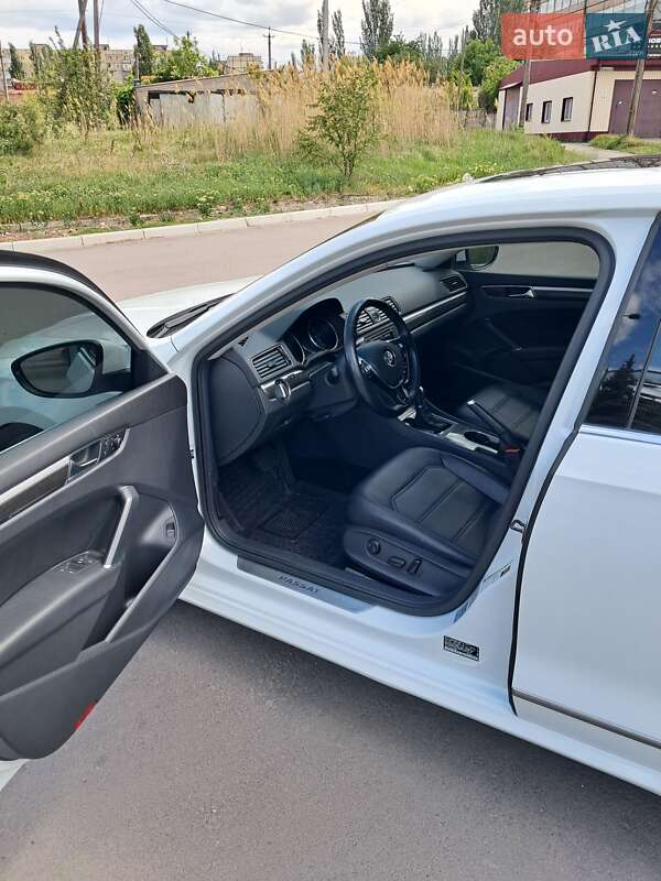Седан Volkswagen Passat 2017 в Кривому Розі
