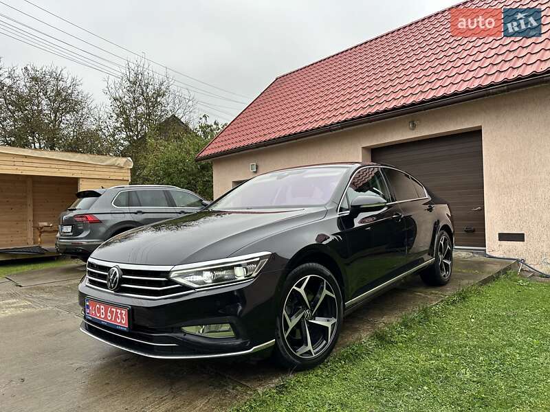 Седан Volkswagen Passat 2021 в 