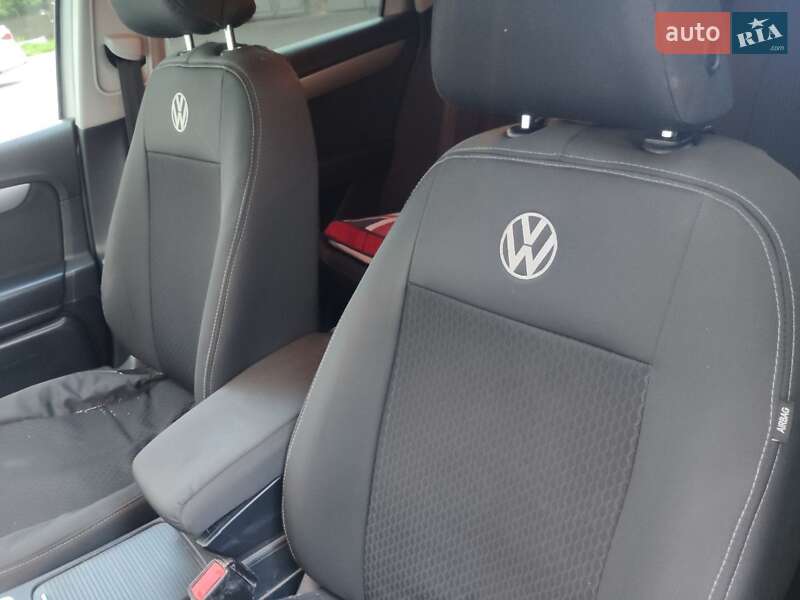 Універсал Volkswagen Passat 2012 в Івано-Франківську